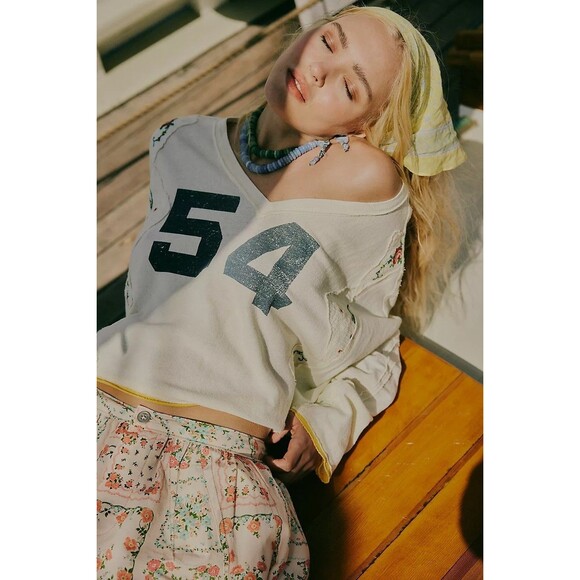 Free People We The Free Allie Blouse Tee Top Floral Number Graphic M NWT 283680 - Picture 2 of 9